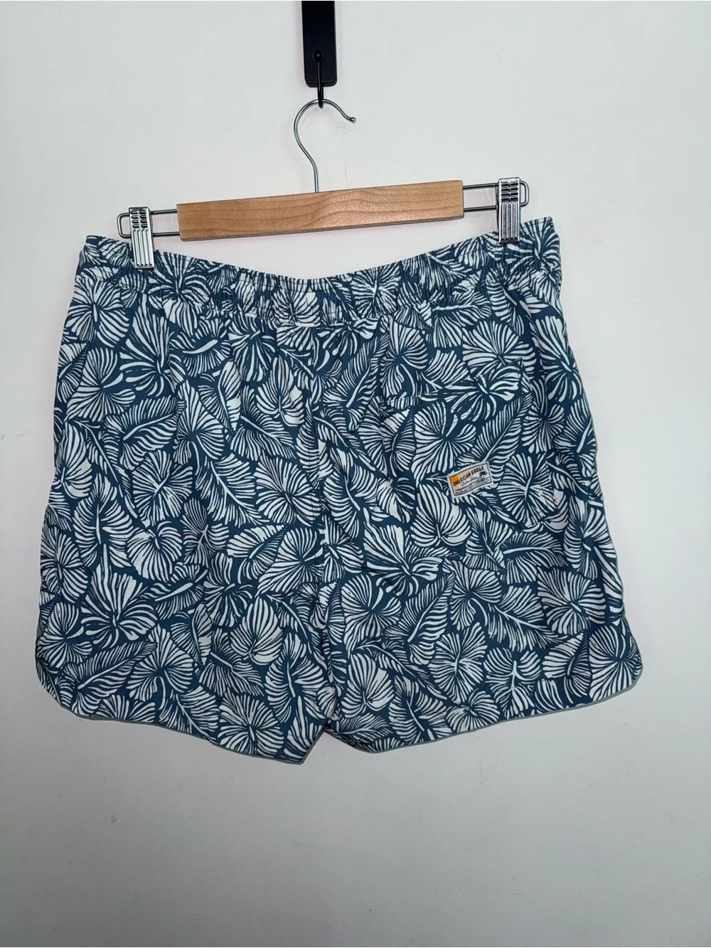 American Eagle Men’s 5” Flex Swim Trunks Medium